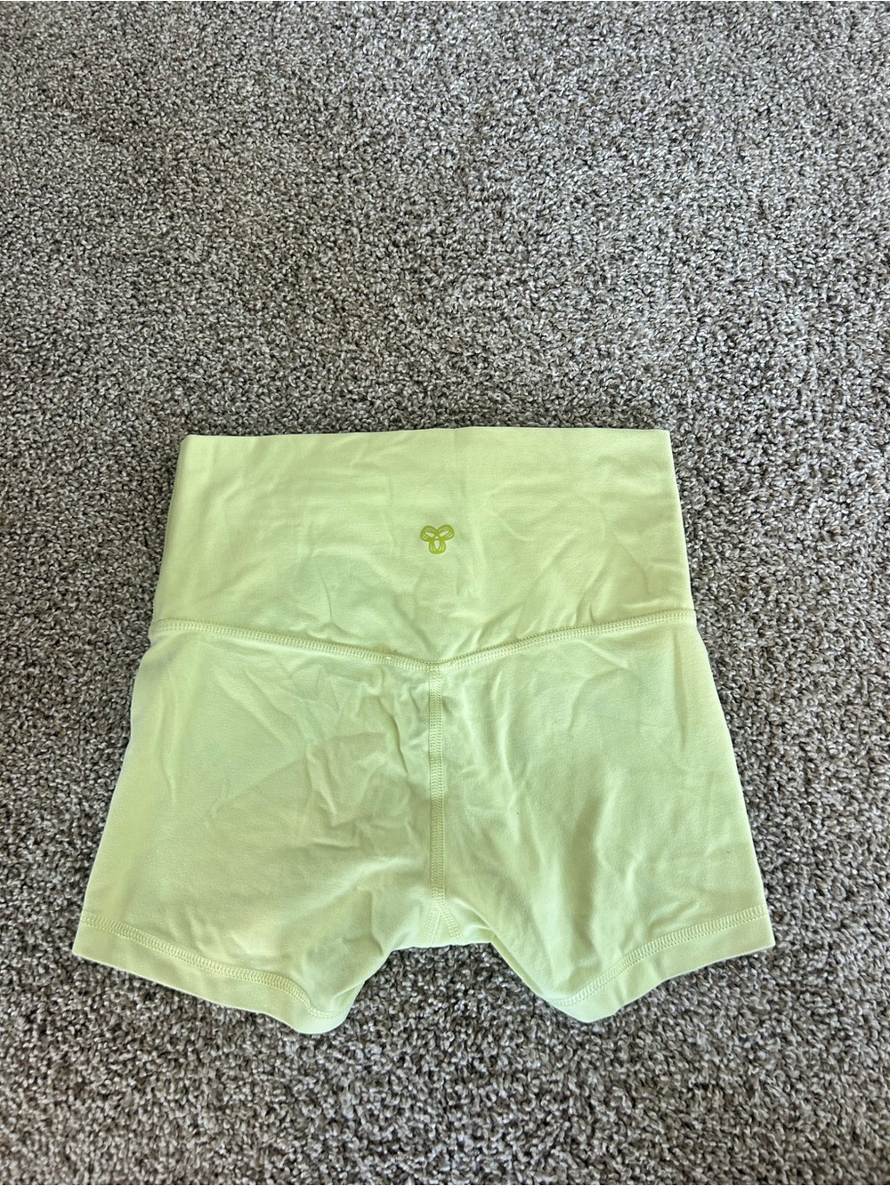 Aritzia High-Waist Athletic Shorts - Pale Yellow - Picture 5 of 6